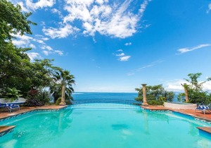 Mar Sereno Hotel & Suites