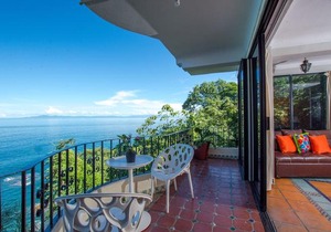 Mar Sereno Hotel & Suites