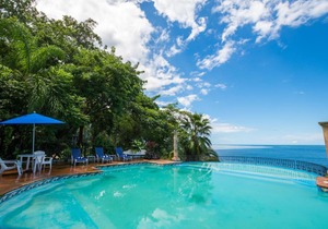 Mar Sereno Hotel & Suites