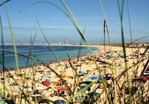 Mare Cheia (High Tide) Beach and Surf Apartments