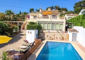 Maria - pretty holiday property with garden and private pool in Benissa