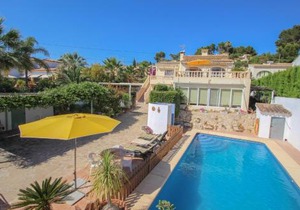 Maria - pretty holiday property with garden and private pool in Benissa