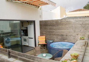 Marketplace Apartment 1