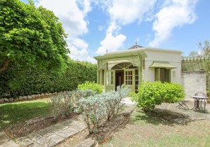 Marsh Mellow South Cottage by Bluescape