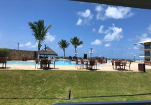 MARUPIARA SUITES- FLAT MURO ALTO