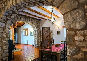 Masia Pou de la Vinya