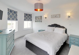 Master accommodation suite 7 sea view