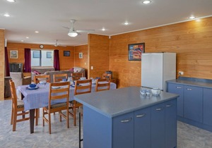 Matarangi Escape - Matarangi Holiday Home