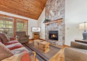 Mayberry Lodge Cabin