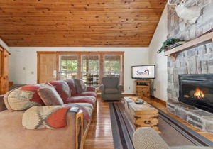 Mayberry Lodge Cabin