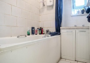 MAYDWELL HOUSE 45 - DELUXE GUEST ROOM 3