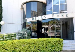 MEDES PARK 2-8
