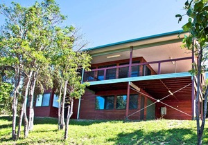 MEROONI 1770 holiday house