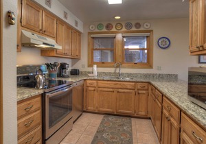Mesa Haven | Near FLC, Town, Trails & Golf - Pool & Hot Tub (Ferringway #13)