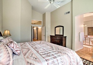 Mesa House on Golf Course with Backyard Oasis!