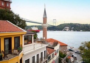 Mesmerizing Flat with Bosphorus View in Sariyer