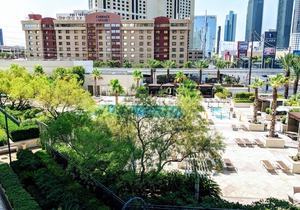 MGM Signature Balcony Suite 5805 NO RESORT FEE