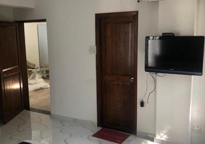 MH12 Services Luxury Room Kalyani Nagar
