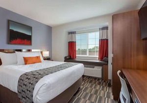 Microtel Inn & Suites by Wyndham Niagara Falls