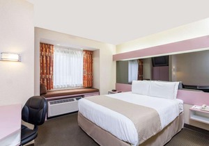 Microtel Inn & Suites by Wyndham Knoxville