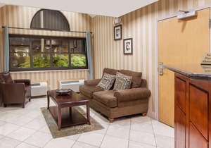 Microtel Inn & Suites by Wyndham Knoxville