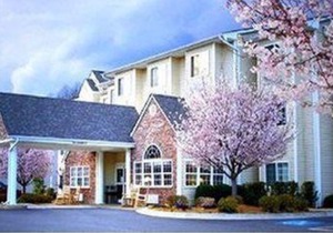Microtel Inn & Suites by Wyndham Cherokee