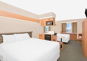 Microtel Inn & Suites by Wyndham Colfax/Newton