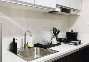 Minimalist 1 BR in Makati w/ Fast Wifi & Netflix