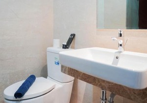 Minimalist and Homey Studio Menteng Park Apartment By Travelio