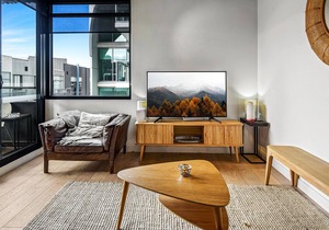 Minimalistic Prahran Apartment with Balcony