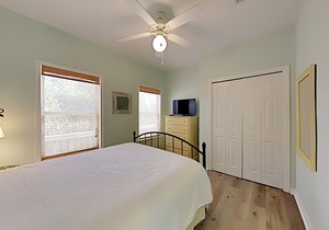 Miramar Beach Home Close to the Sand | Community Pool & Close to Attractions