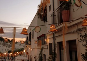 Miratrulli Apartment, in the center of Alberobello, with panoramic views of the Trulli.