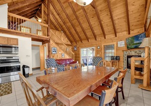 Mockingbird Cabin (Hocking Hills area)