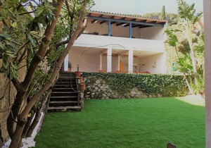 Modernist mansion of stately bearing in the Center of Sant Andreu de Llavaneres