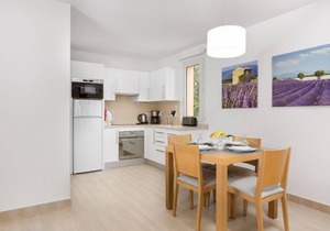 Modern 1-Bed Apartment | Mougins Resort | Sleeps 4