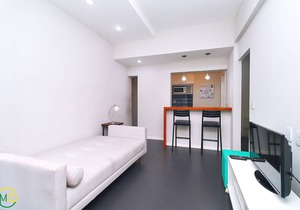 Modern 2 bdrms for 6 people 50m from the beach