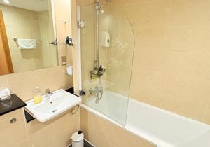 Modern 2 Bed 2 Bath Apartment Hyde Park
