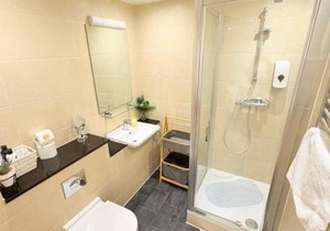 Modern 2 Bed 2 Bath Apartment Hyde Park