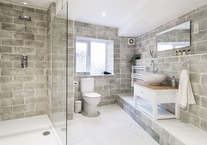 Modern 2 bed 2 bath New Barnet Apt