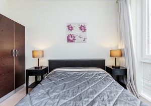 Modern 2 Bedroom 2 Bathroom Riverside Apartment