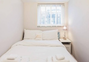 Modern 2 Bedroom Apartment in West Kensington