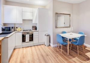 Modern 2 Bedroom Apartment in West Kensington