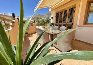 Modern 2-Floor Penthouse with Sea Views - Sleeps 7
