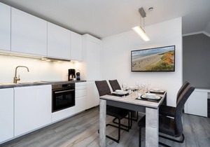 Modern 3-room app. for 4 pers. with parking space, WLAN, Nespresso machine.
