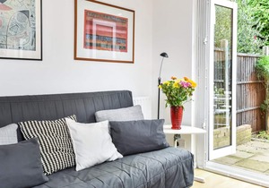 Modern 4 bedroom Terraced House by the Thames!