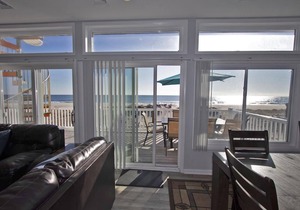 Modern 5/6 Bedroom Oceanfront House with Stupendous Ocean Views