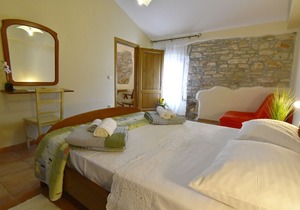 Modern air-conditioned apartment Tar-Poreč FIORELA2 swimming pool Wi-fi game room