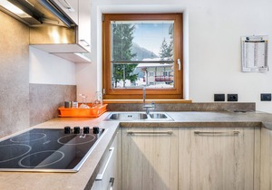 Modern Apartment "Il Mondo di Patty 4" with Garden, Mountain View & Wi-Fi