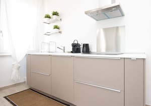 Modern Apartment "Luxury 1" with Roof Terrace and Air Conditioning