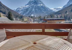 Modern apartment in the authentic Savoyard mountain village